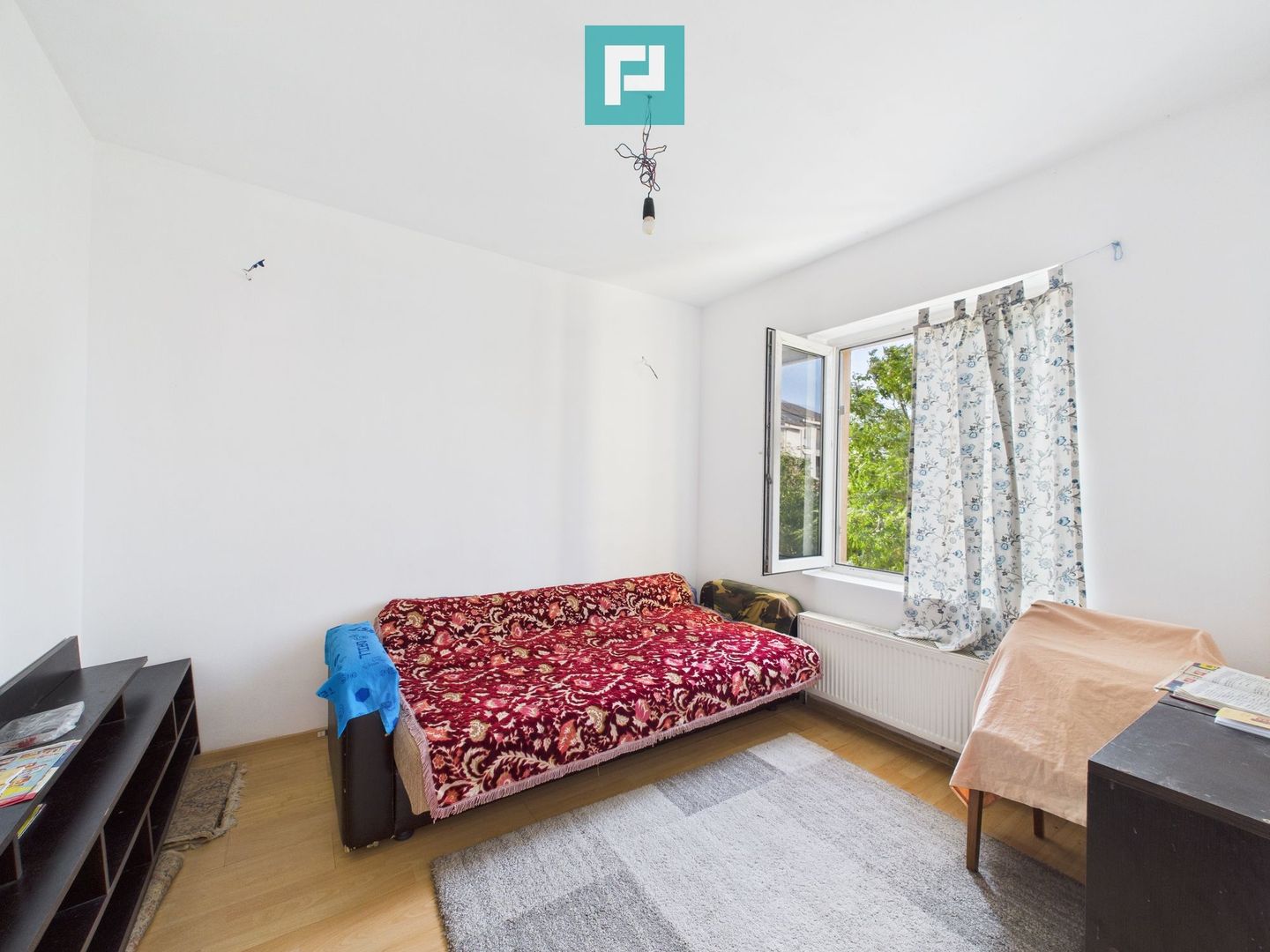 Casă P+E+M în zona Mehala pe arteră principală - Poză 9