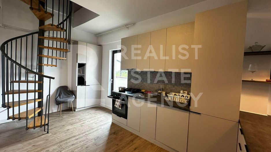 Închiriere, Penthouse cu 2 camere + loc de parcare - Poză 4