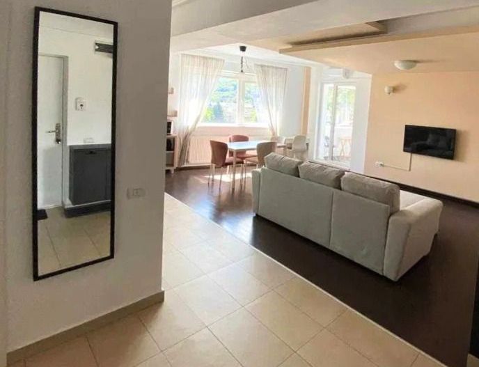 Un apartament care bifează exact ce contează spațiu lumină liniște și parcare - Poză 4