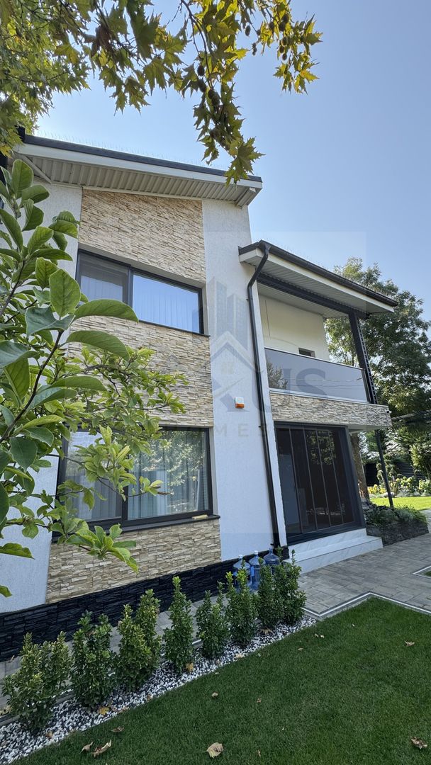 Locuință Exclusivistă cu Piscină și Mobilier de lux - Poză 8