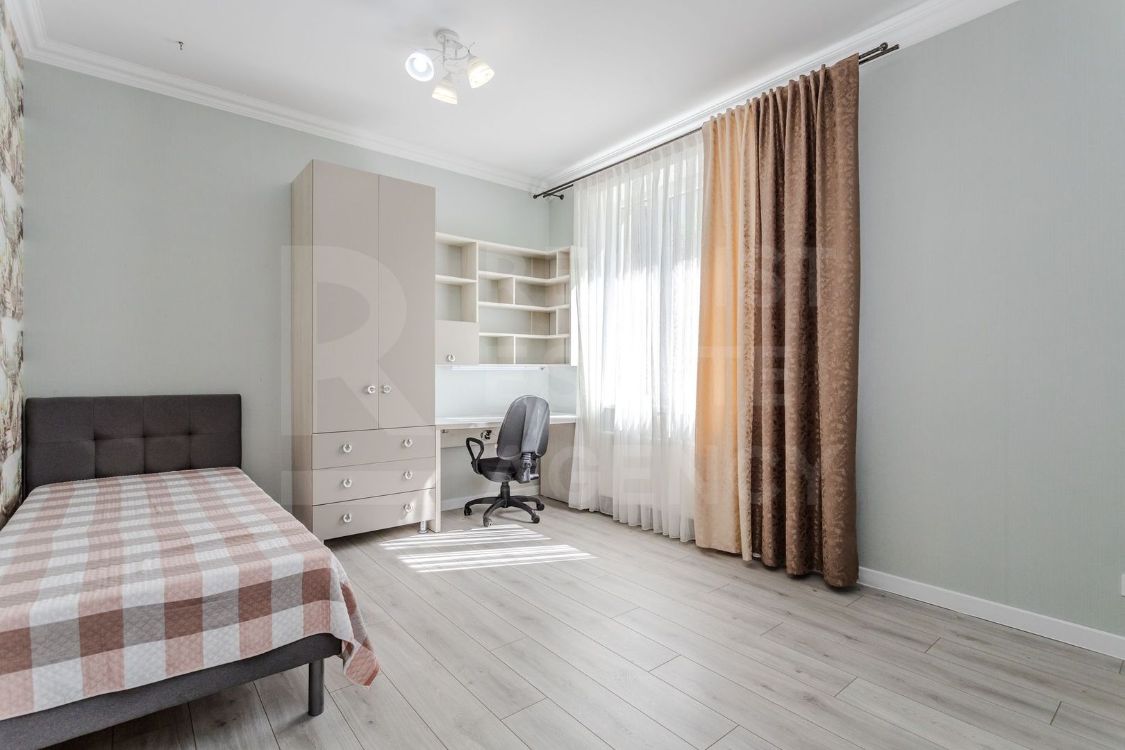 Vânzare, apartament, 2 camere + living, str. Pietrarilor, Telecentru - Poză 9