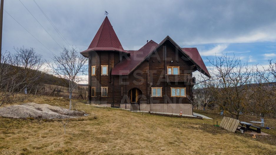 Vânzare, casă, 9 camere, satul Mîndra, r-nul Călărași. - Poză 7