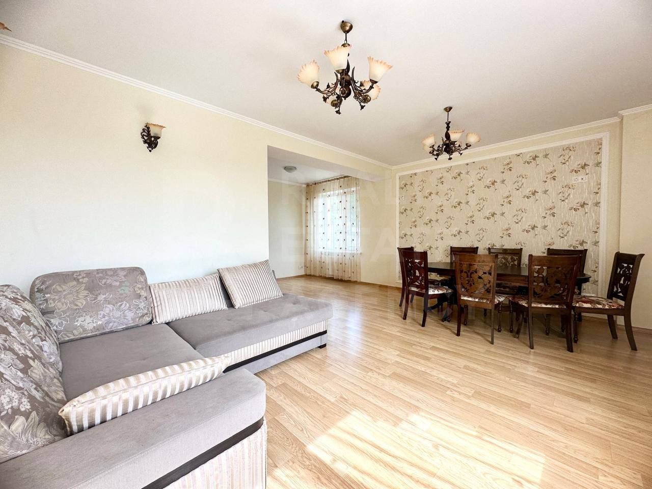 Chirie, Duplex, 6 camere, Strada Vasile Lupu, Buiucani - Poză 3