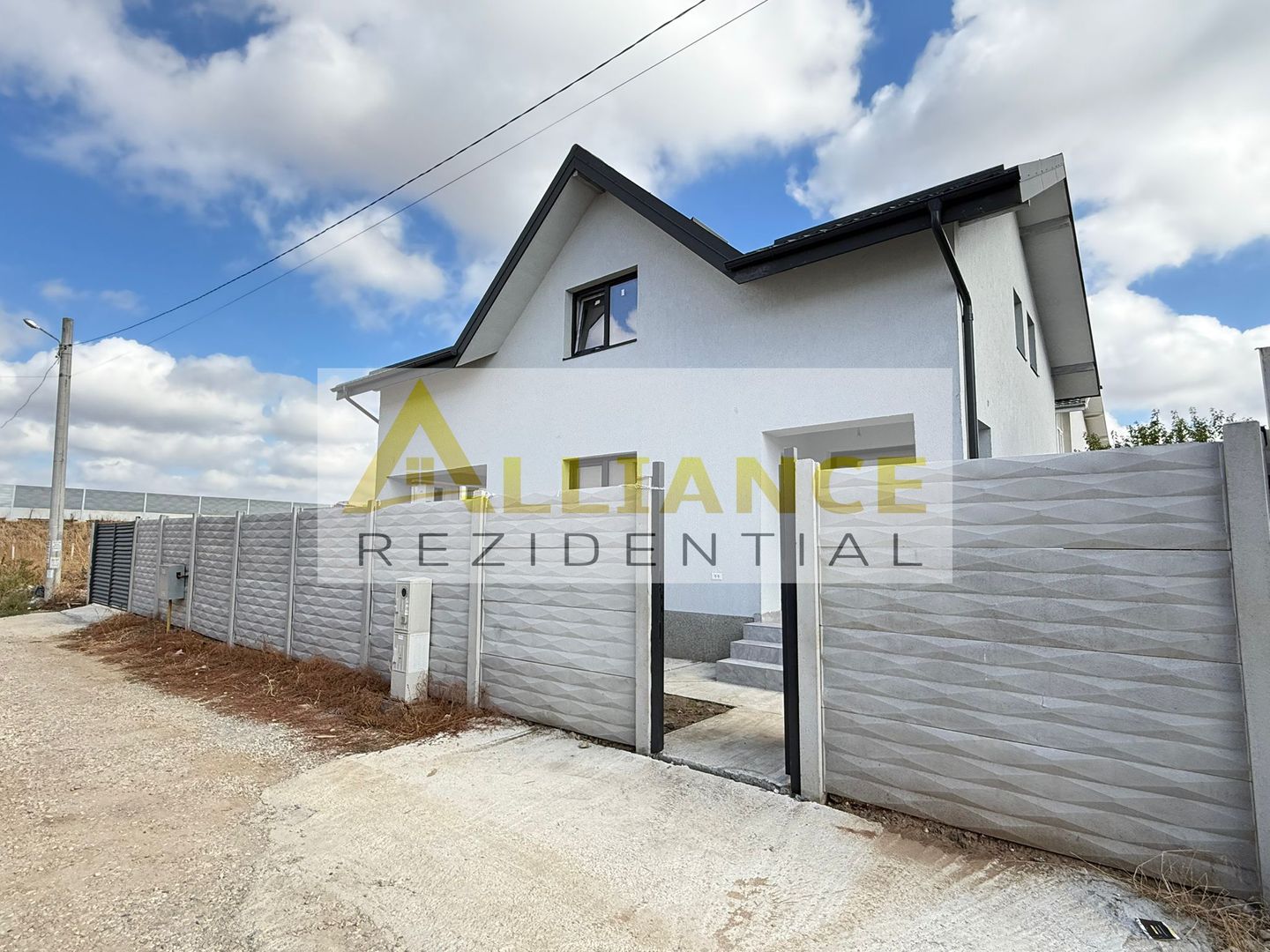 Vila P+M | 4 camere | 3 bai | Teren 308mp - Poză 1