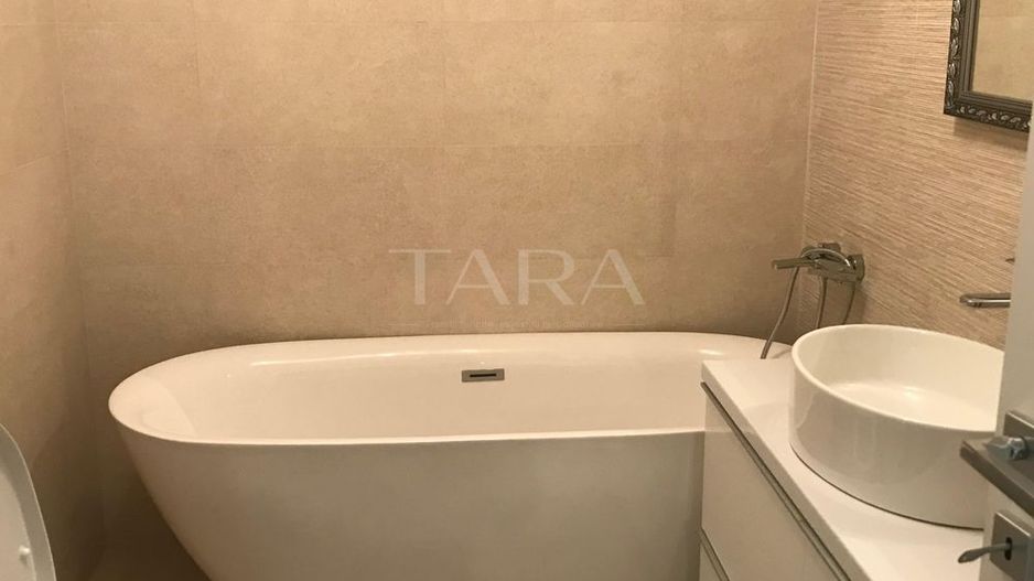 Apartament modern cu 2 camere, 52 mp, parcare, Zona Sub Cetate. - Poză 7