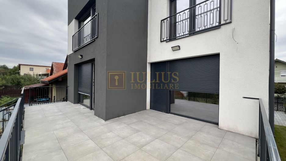 Casa zona Lunei, 5 camere + 3 bai, centrala proprie, rezidential sau birouri ! - Poză 2