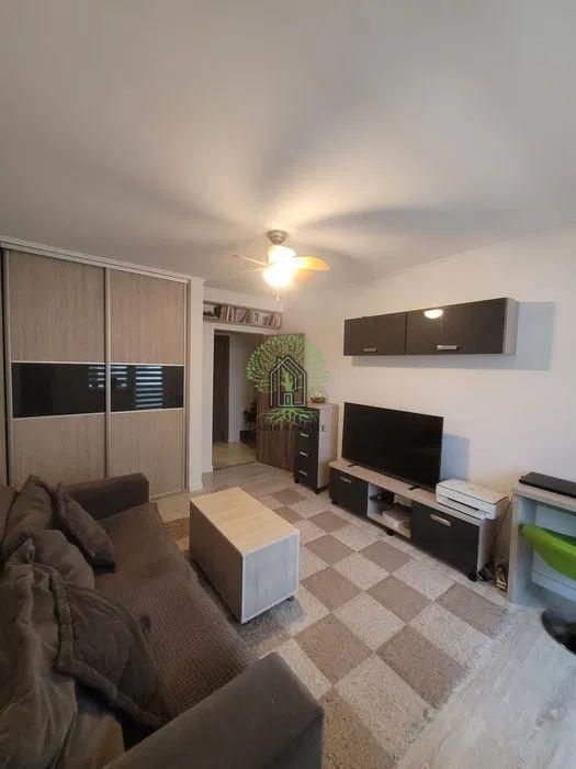 Apartament cu 2 camere decomandate + parcare in Floresti, str Cetatii - Poză 4