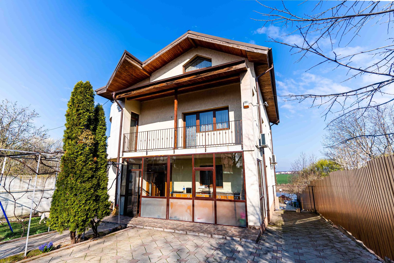 Casă / Vilă cu 6 camere de vânzare în Balotesti - Poză 7