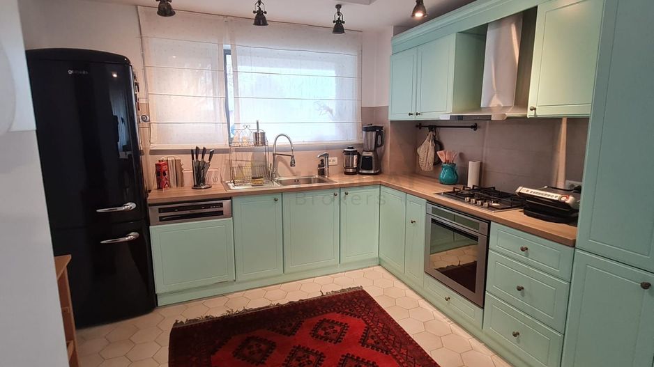 Vilă elegantă, complet mobilată, cu grădină  – Paris Residence, Tunari - Poză 10