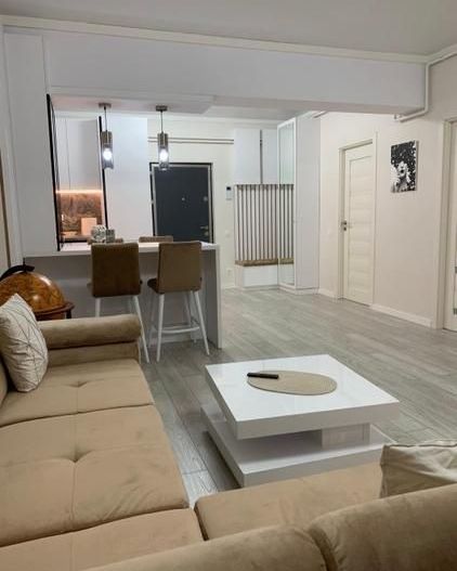 De inchiriat apartament 2 camere bloc Riviera faleza Dunării , 750 Euro - Poză 4
