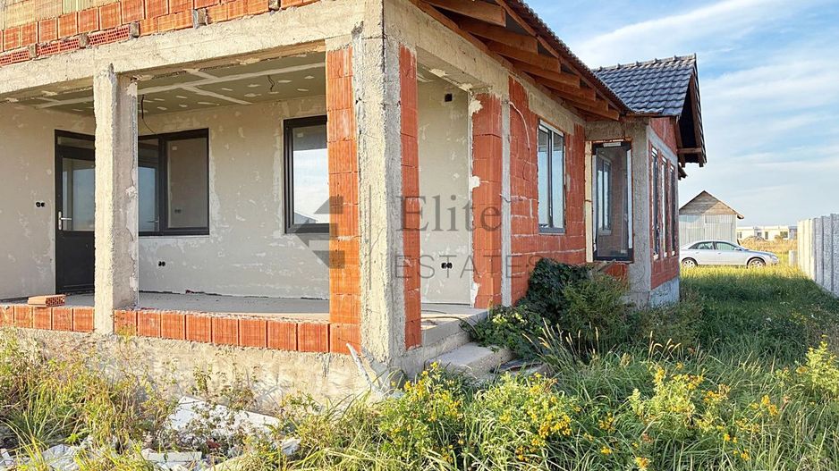 Casa cu 4 camere de vanzare in Cihei - Poză 15