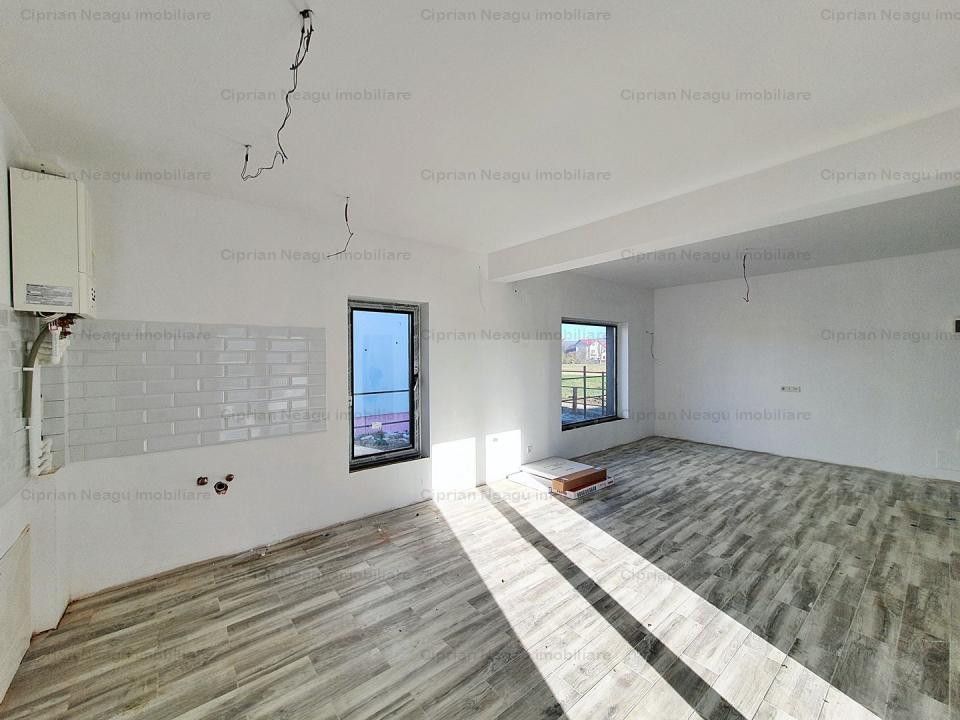 Vila moderna 4 camere, zona Prundu, Valea Geamana - Poză 11