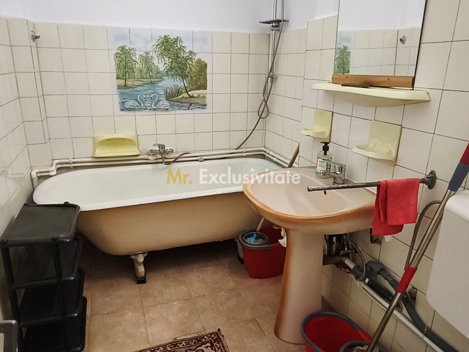 Vânzare apartament 2 camere Central Târgu Jiu etaj 2 - Poză 10