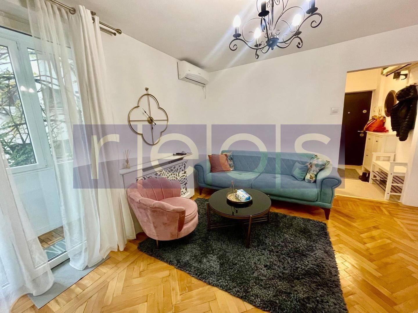VANZARE APARTAMENT 2 CAMERE METROU PIATA ROMANA ULTRACENTRAL 40MP - Poză 1