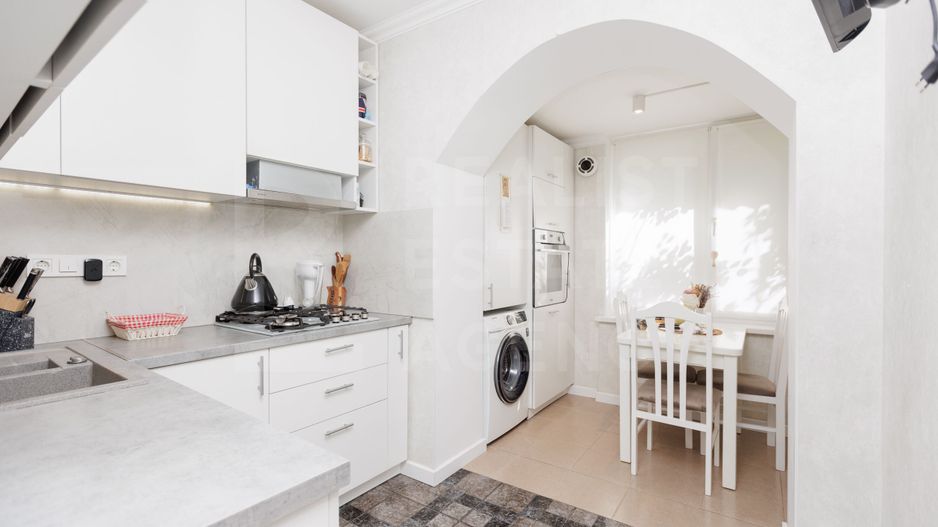 Vânzare, apartament, 2 camere, strada Alexandru cel Bun, Ialoveni - Poză 1