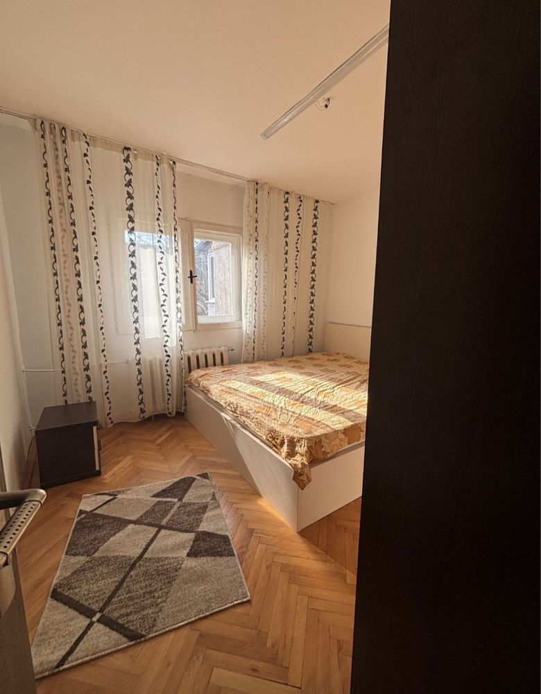 Apartament 2 camere Soarelui decomandat - Poză 2