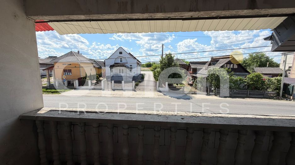 Apartament cu 3 camere | pe 2 niveluri | cu garaj | zona centrala | sat Arinis - Poză 14