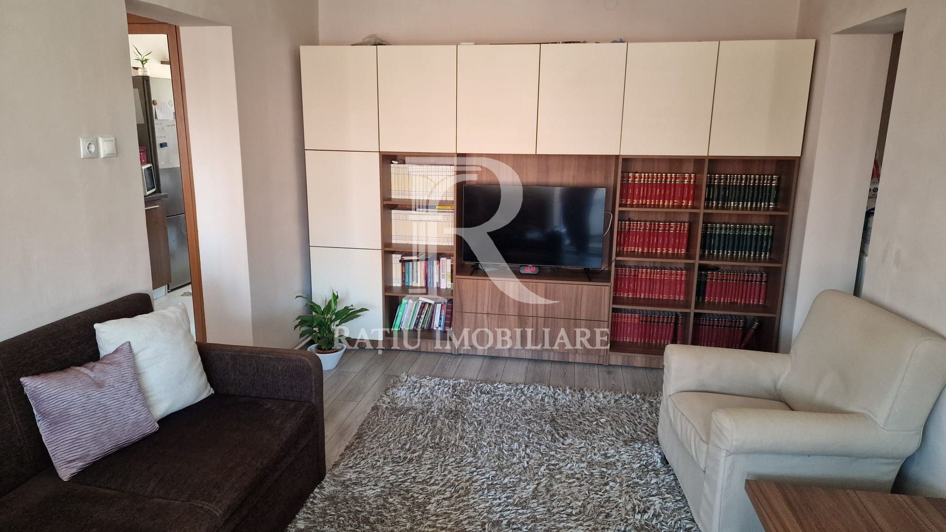 Apartament cu 3 camere | Zona Universității | Oradea - Poză 4
