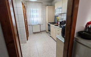 Apartament 3 camere Complex Studentesc - Poză 2