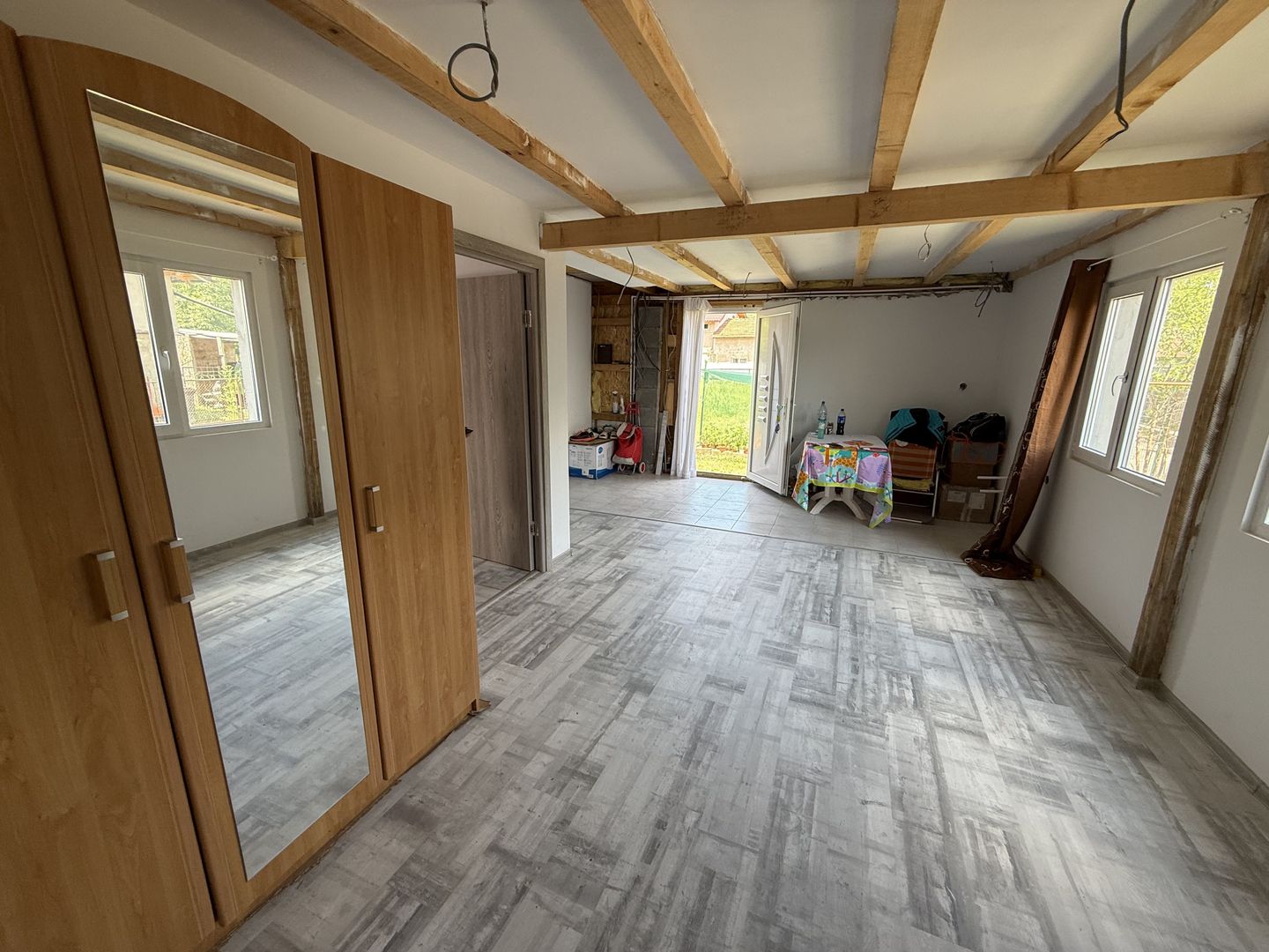 Casă renovată Slobozia -Câmpina + teren intravilan 526 mp - Poză 5