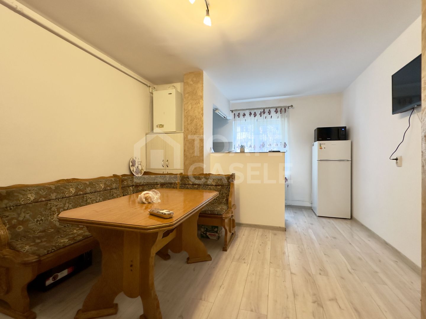 Apartament cu 3 camere, mobilat, utilat, zona Kaufland - Poză 4