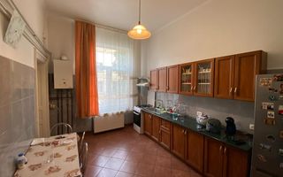 De vanzare apartament 4 cam. in vila 140 mp si curte 170 mp ultracentral sect 5 - Poză 12