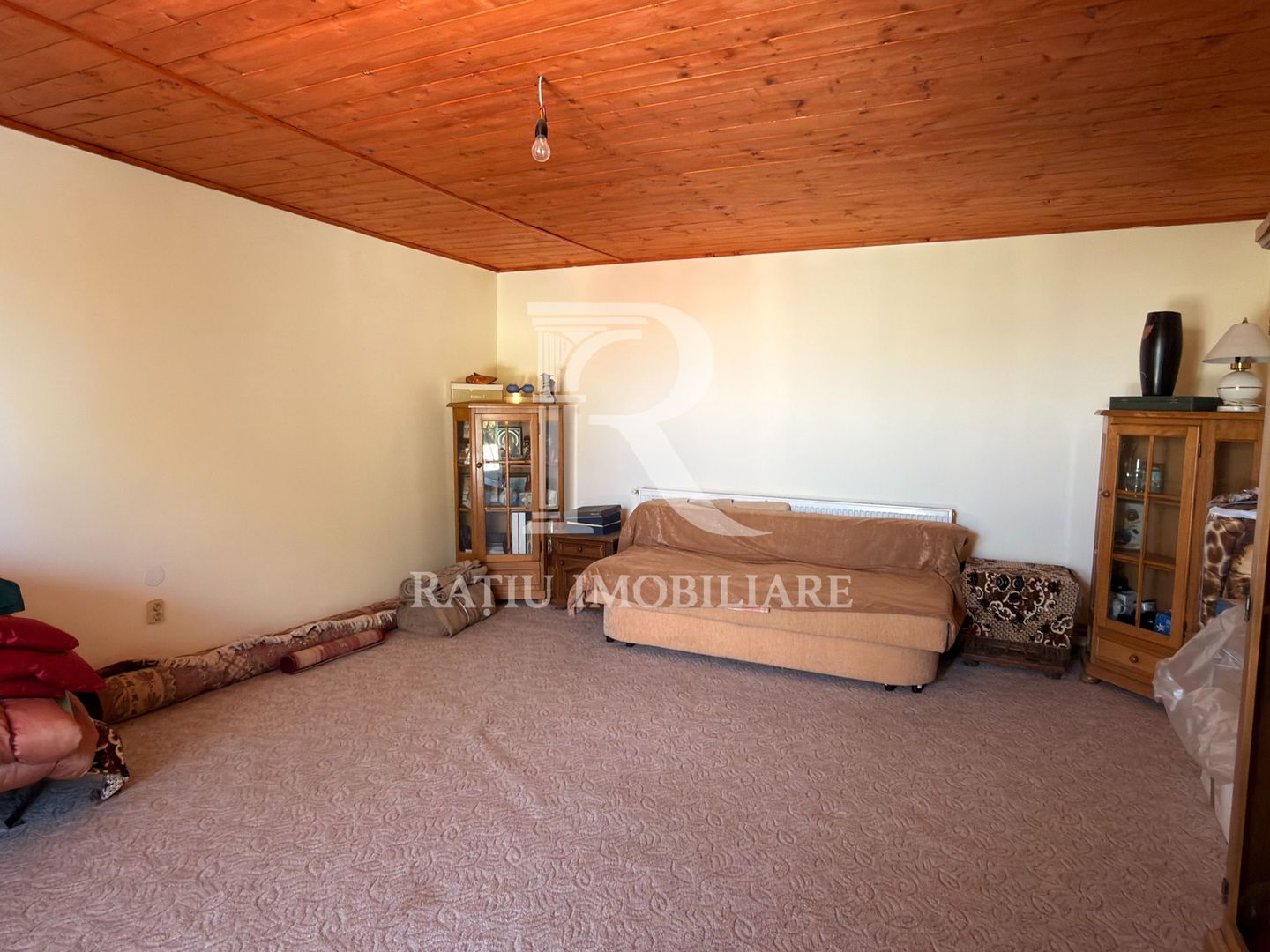 Casă cu spațiu comercial | Curte | Garaj | Parcare | Nojorid - Poză 22