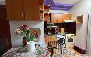 DE VÂNZARE – Cameră de cămin - Poză 3