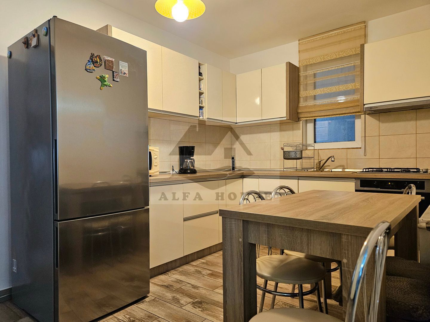 Oportunitate - Apartament cu trei camere in vila, zona Tractorul 70 mp - Poză 12