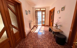 Casă pretabila 2 familii | 280 mp utili| 1350mp Teren | Garaj - Poză 34