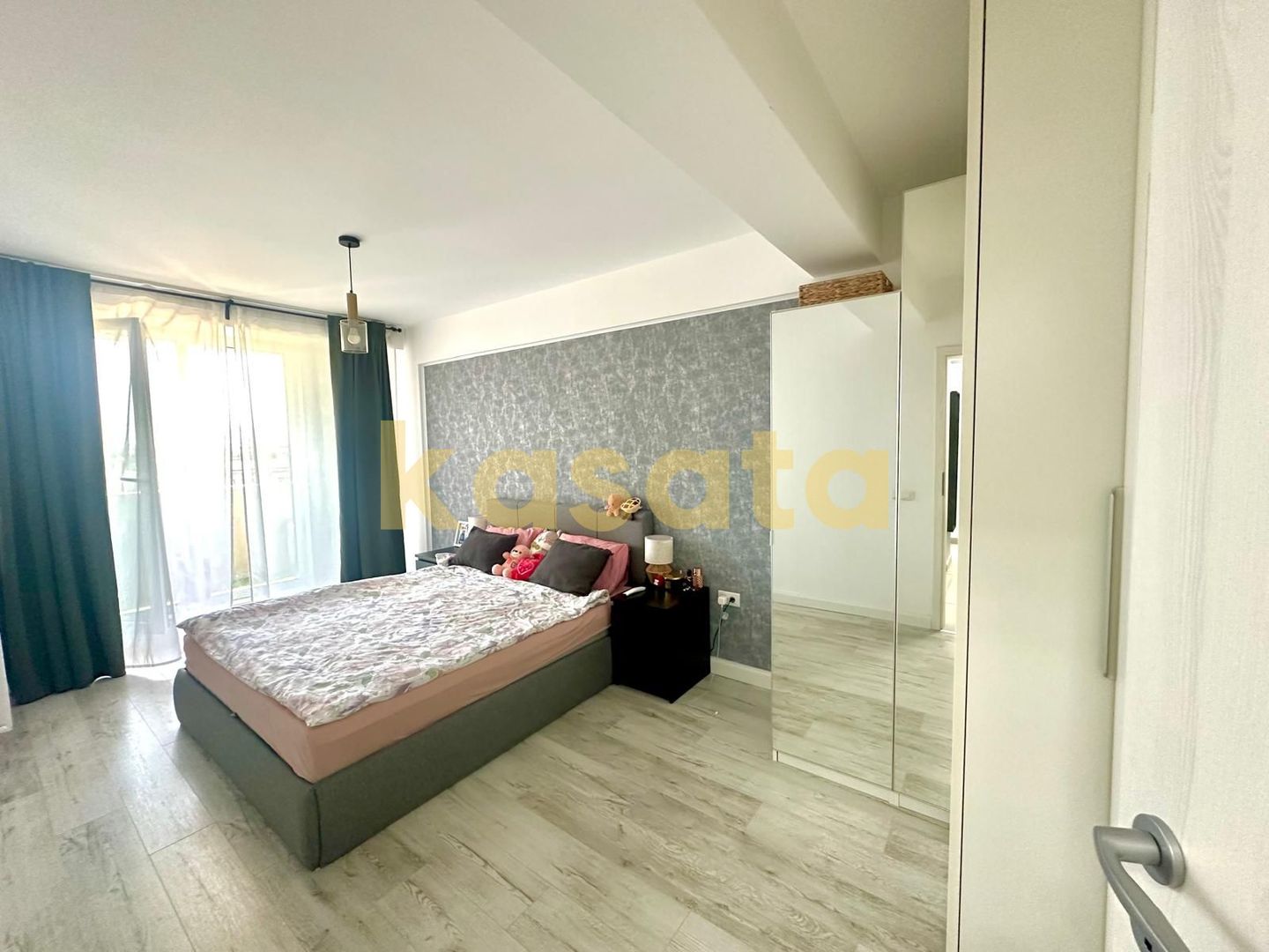 2 camere vanzare, luminos, loc de parcare - Poză 7