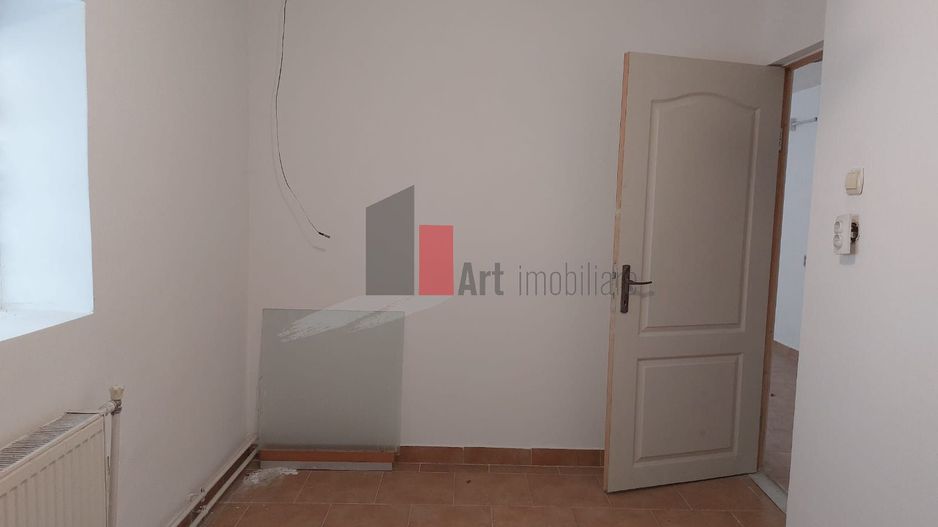 Casa "RUMANZU",  13 Septembrie-Marriott, intrare direct din strada - Poză 3