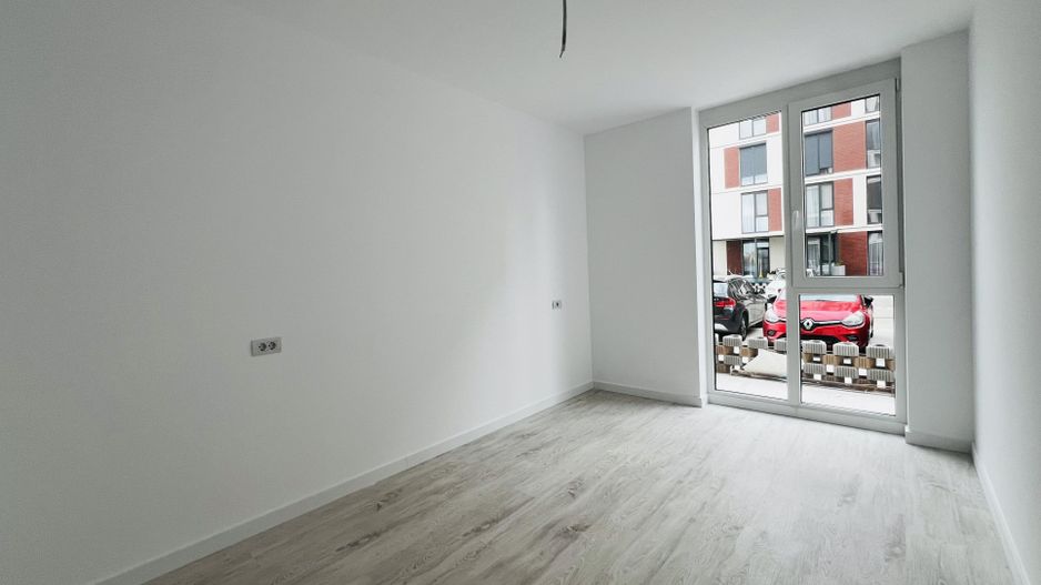 Apartament cu 2 camere si curte   -  Parter   -Zona Torontalului - Poză 3
