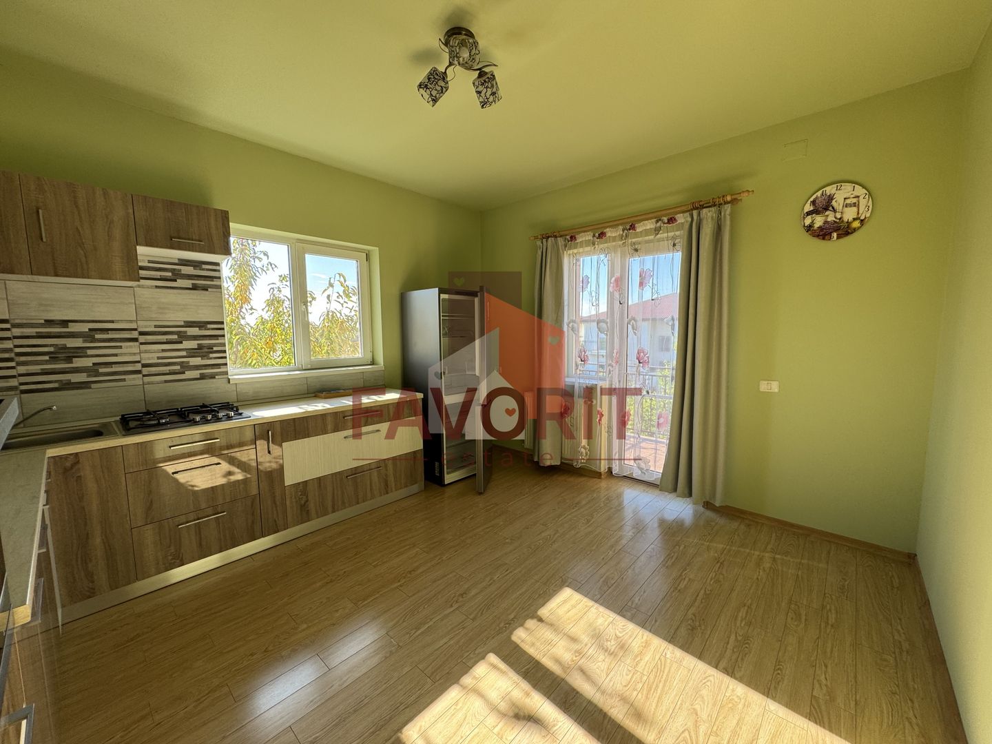 COMISION 0%.  Casa individuala cu garaj . Zona Decathlon . - Poză 8