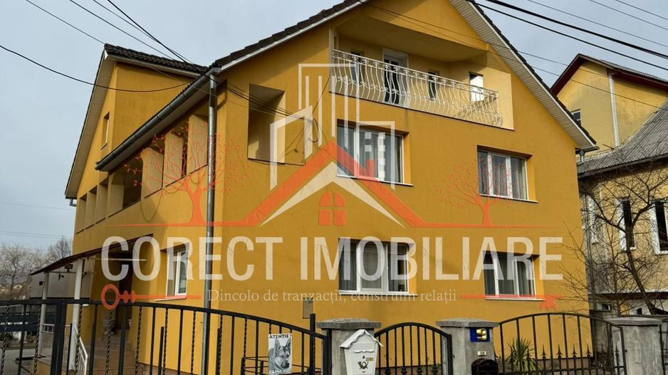 🏡 Casă spațioasă de vânzare - 210.000 € - Poză 1