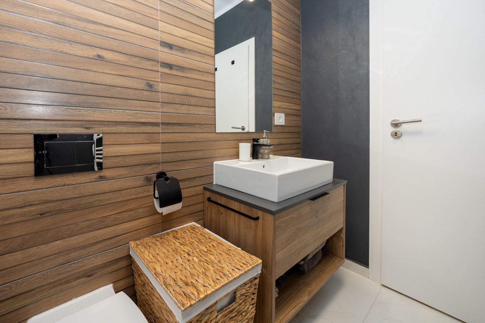 Apartament Alphaville cu vedere superba spre Tampa - Poză 20