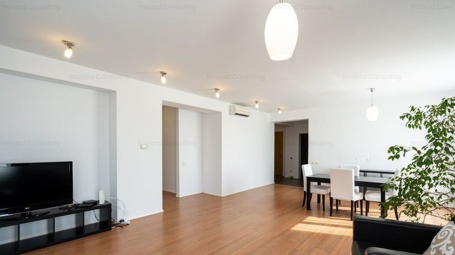 Apartament 3 camere de închiriat spațios proaspăt renovat - Poză 5