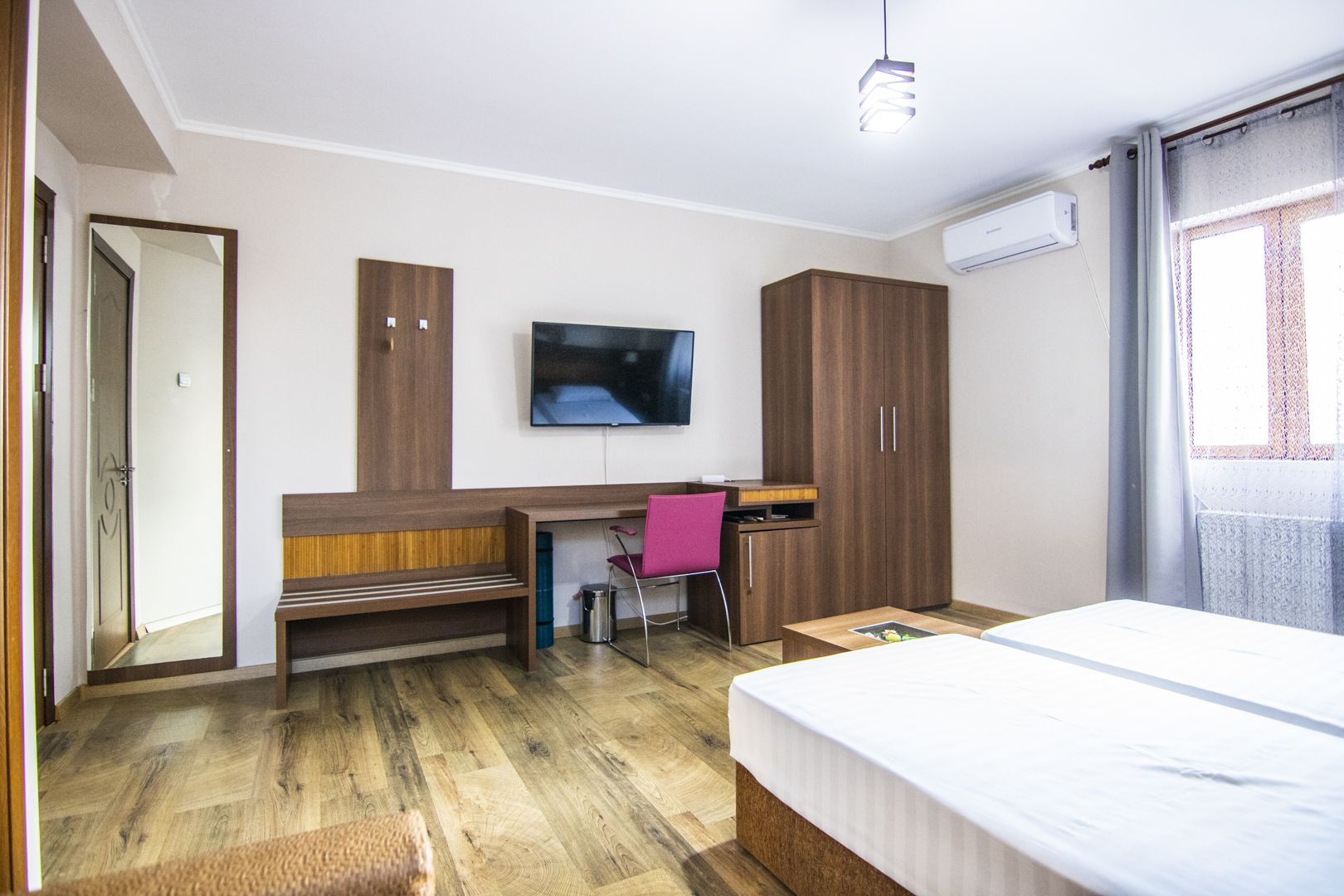 Apartament 2 cam., in Casa/Vila, etaj 1, metrou 10 min, 81 mp, 2 bai! - Poză 5