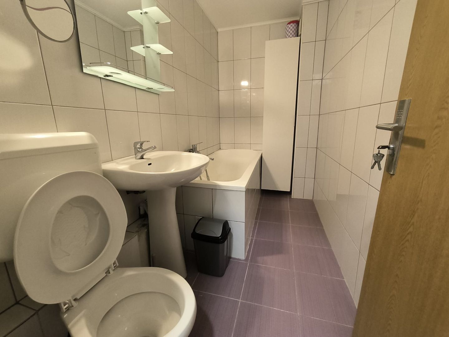 Apartament decomandat Eroii Revolutiei - Poză 10