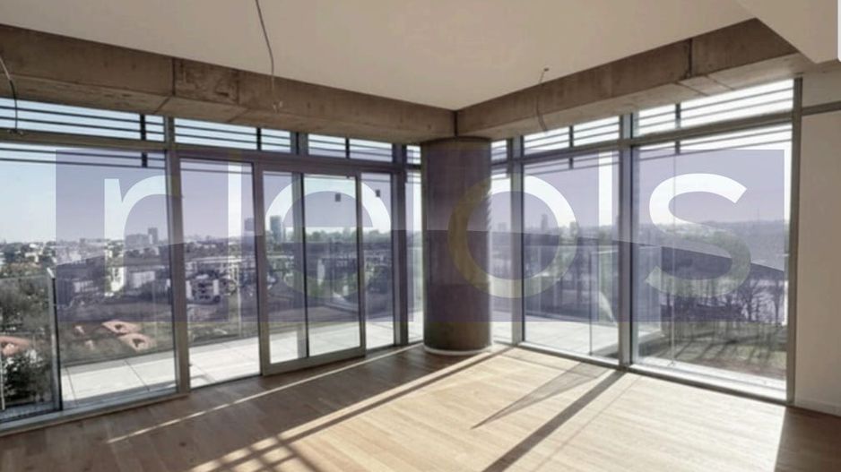 VANZARE 4 CAMERE Upsite | ZONA FLOREASCA - Poză 1