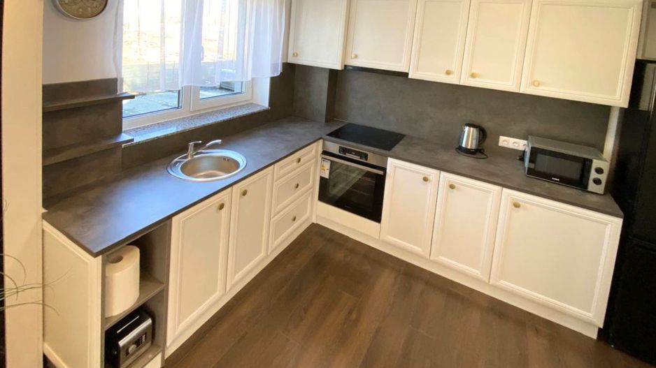 Apartament modern cu 2 camere pereți retractabili terasă parcare și boxă - Poză 9