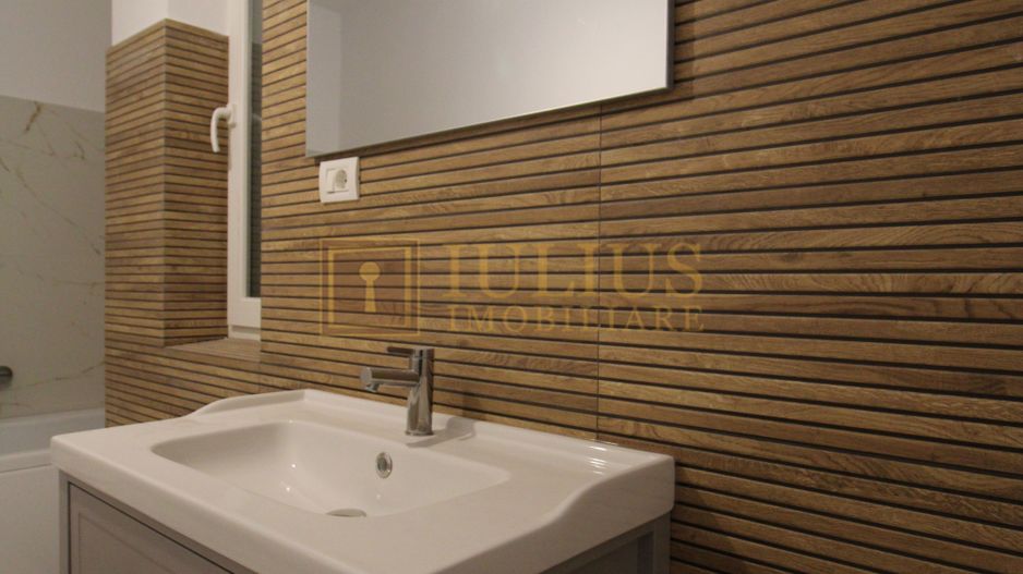 1/2 duplex spatios , spatiu verde generos, locuri de parcare-Mosnita - Poză 21