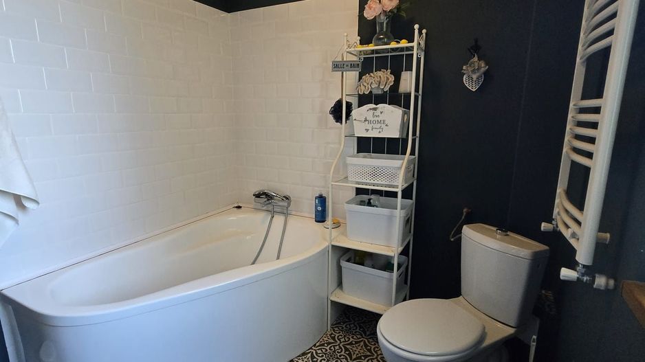 VILA CU SPA PRIVAT SI TEREN GENEROS IN TUNARI - Poză 13