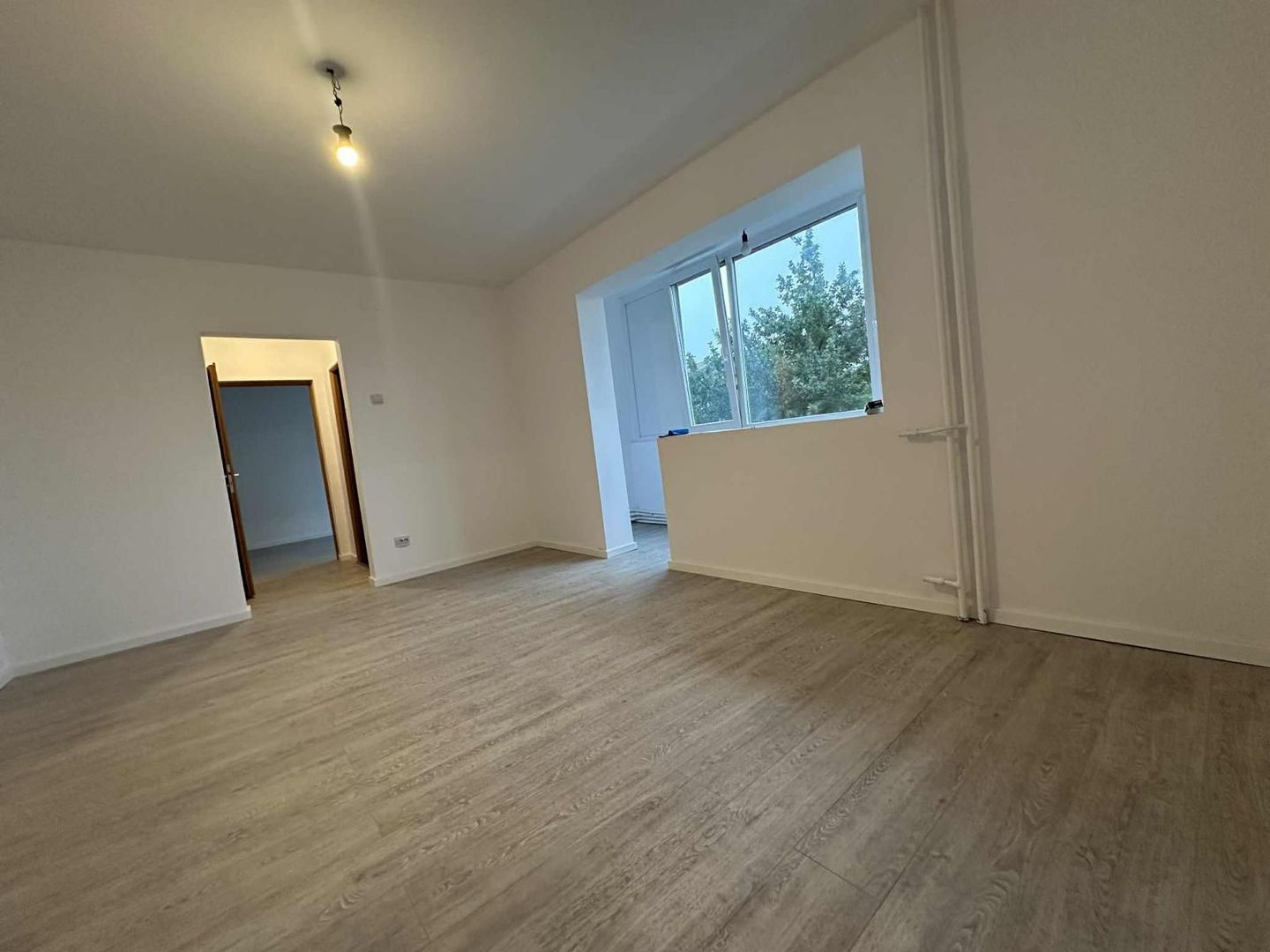 Dambovita | 2 Camere | Etaj Intermediar | Centrala Proprie. - Poză 1