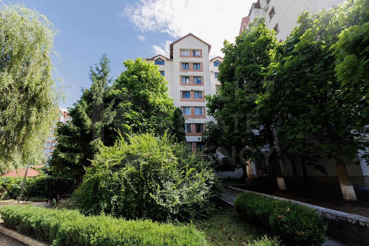 Vânzare, apartament, 3 camere, str. Ion Inculeț, Centru - Poză 1