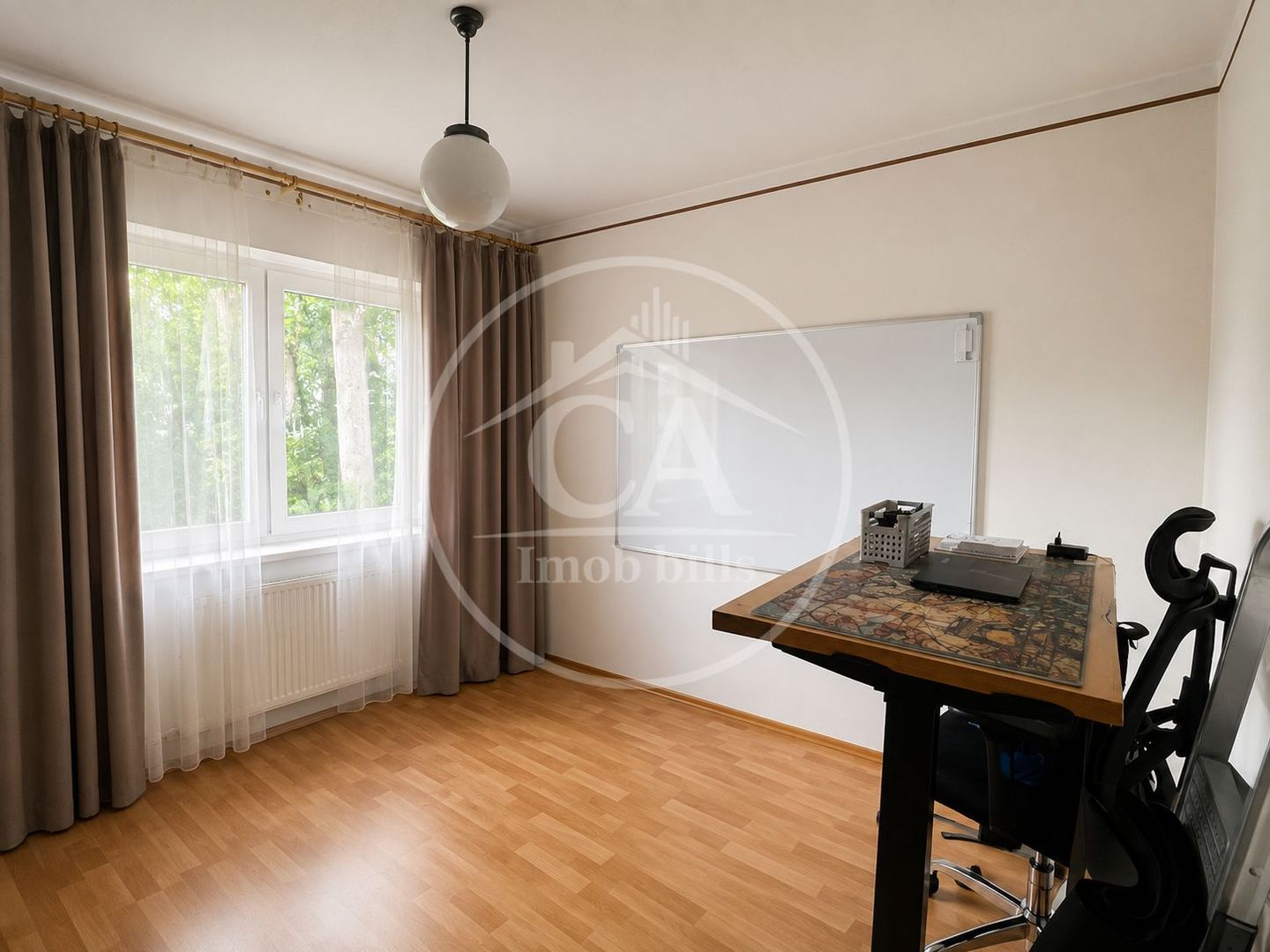 Apartament cu 3 camere de vânzare în zona Nufarul, Oradea - Poză 3