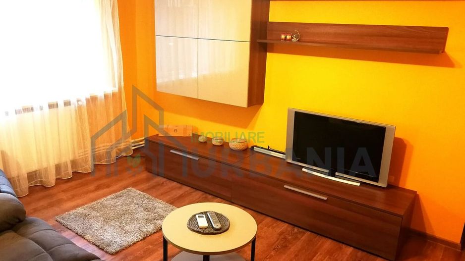 Apartament 3 camere, Podu Roș (1001 Articole) – renovat, 2 balcoane, 10 min de Palas - Poză 1