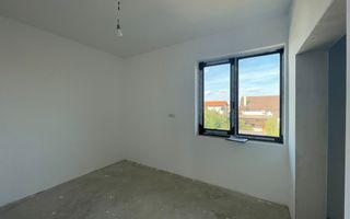 Duplex 4 camere - pozitie excelenta - Mosnita Noua - Poză 8