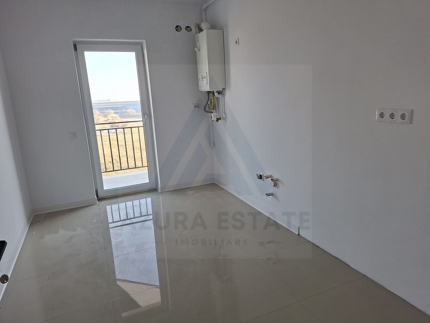 Apartament finisat modern 2 camere loggie si parcare pe Doamna Stanca - Poză 3