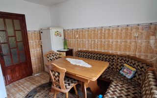 Apartament 3 camere etaj 2/4 DECMOMANDAT zona Rovine - Poză 3
